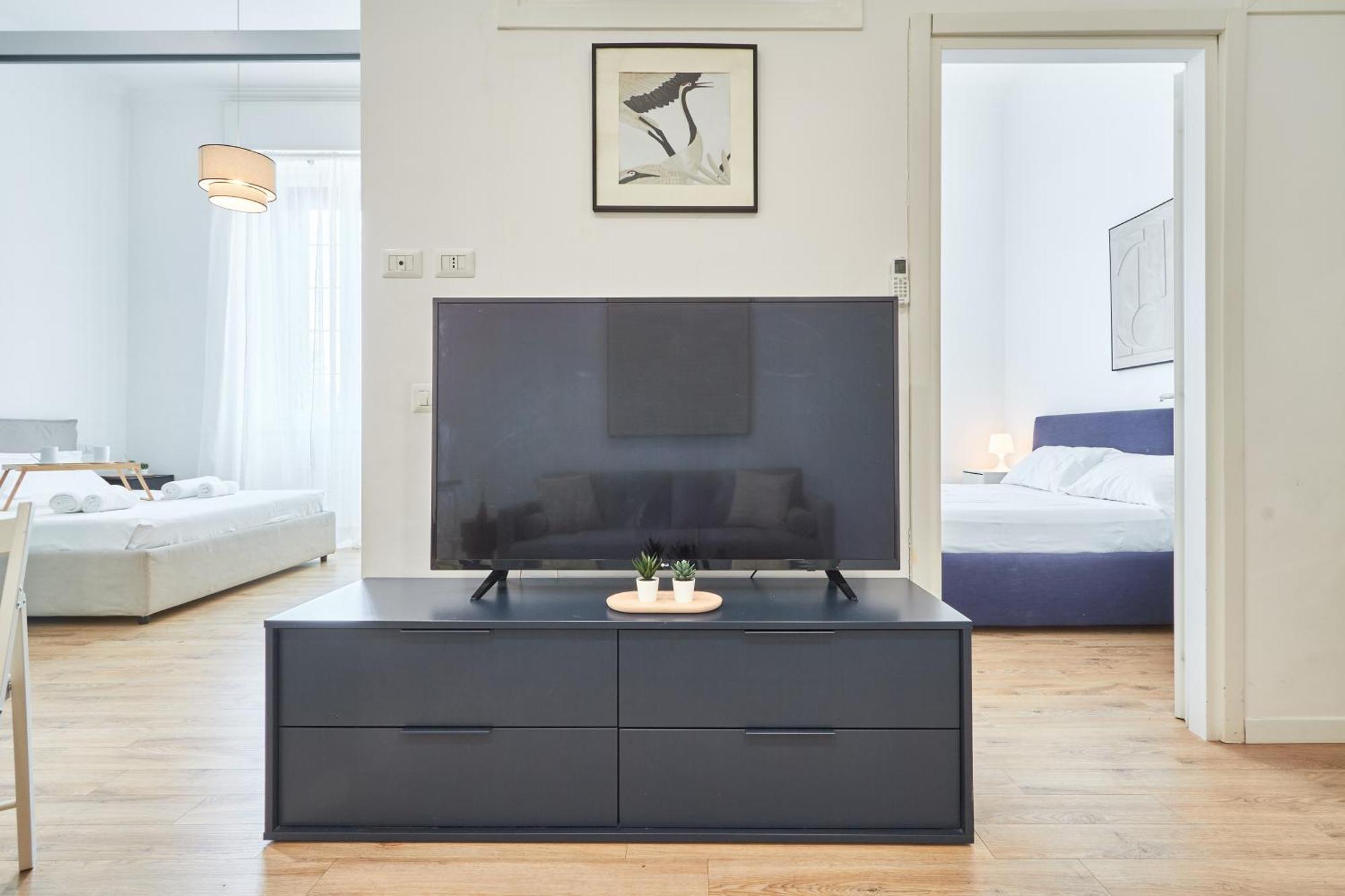 Spacious Flat Close To Fondazione Prada & Metro ミラノ エクステリア 写真